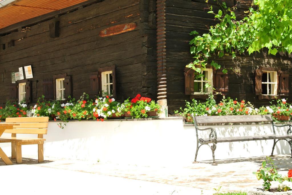 Weingut Primus Suedsteiermark Spielfeld Dış mekan fotoğraf