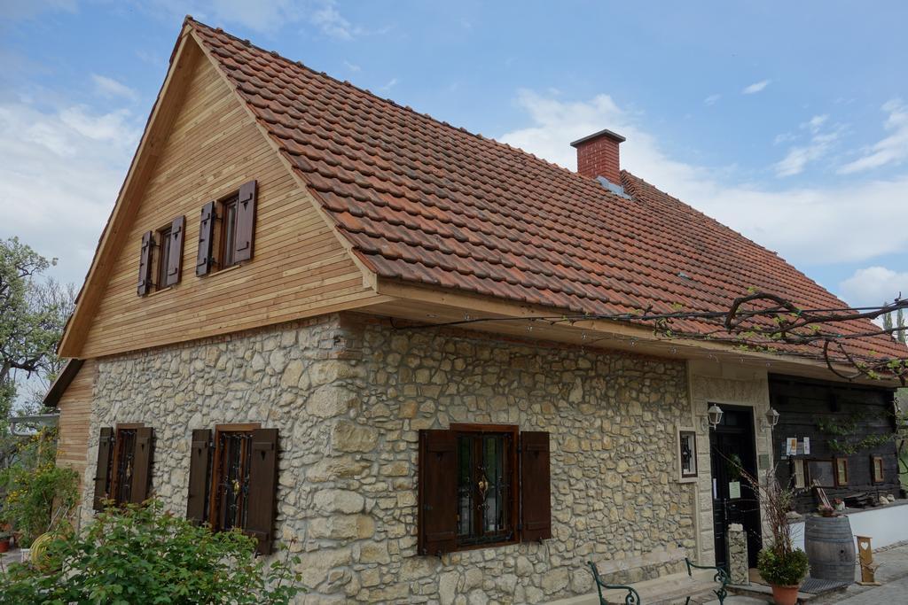 Weingut Primus Suedsteiermark Spielfeld Dış mekan fotoğraf